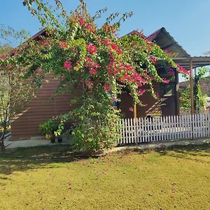 Holiday home The Nirvana Nest